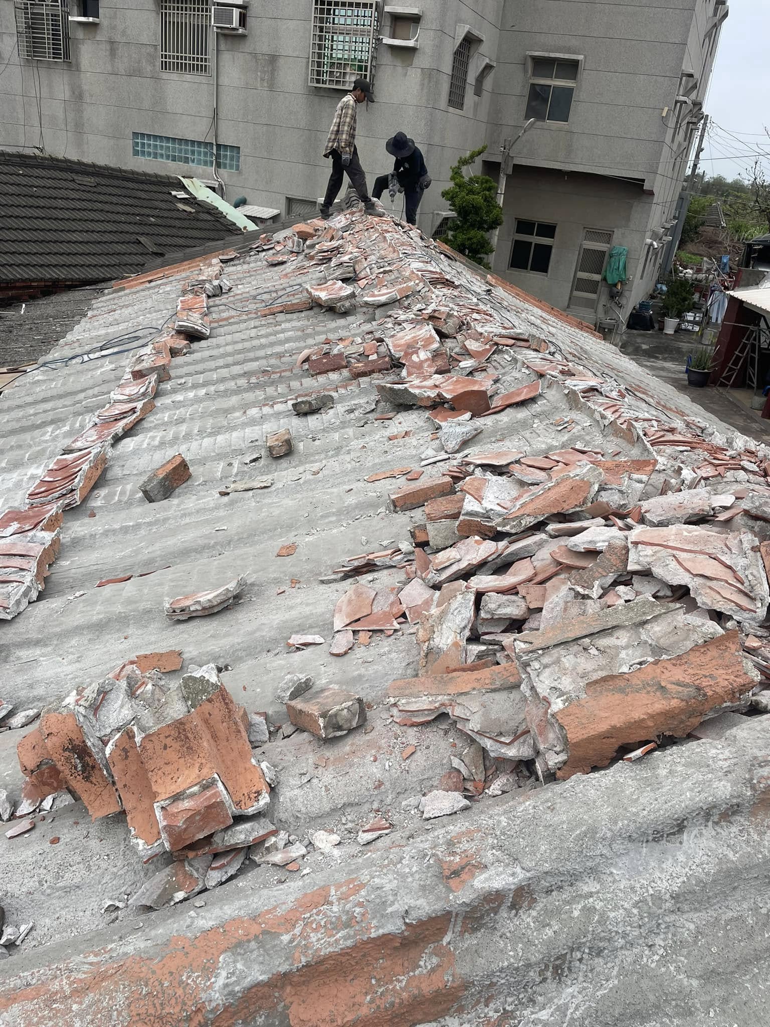 雲林口湖老屋翻新水泥瓦翻修